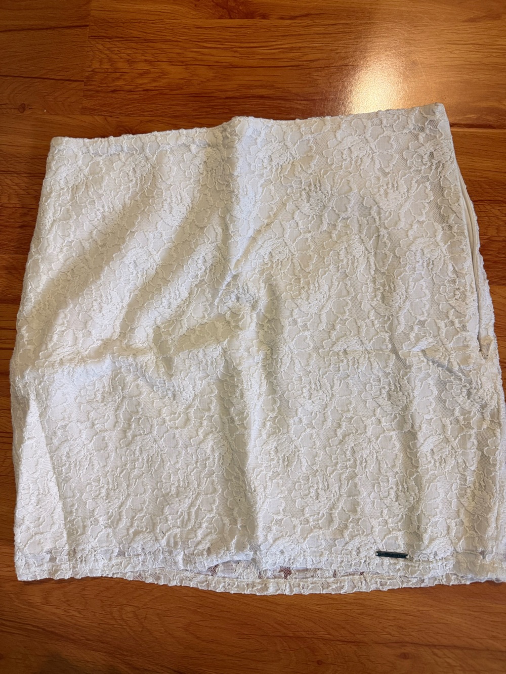 Abercrombie & Fitch W29 M White Lace Mini Skirt